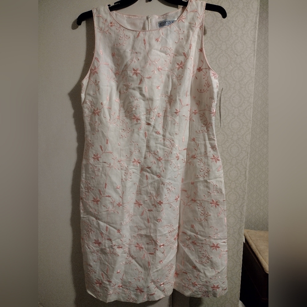 Jessica Howard White and Pink Dress